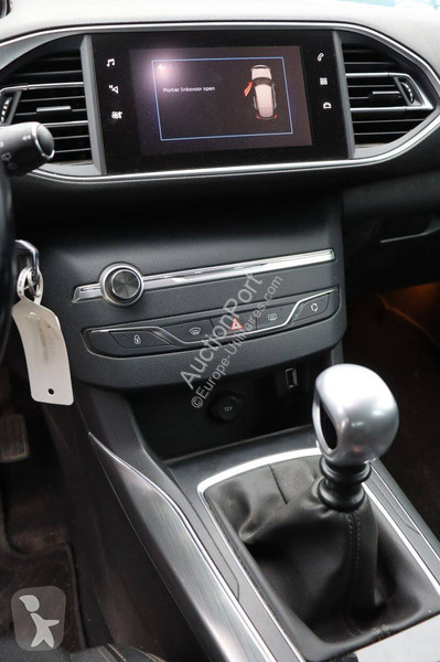 Коммерческий автомобиль Peugeot