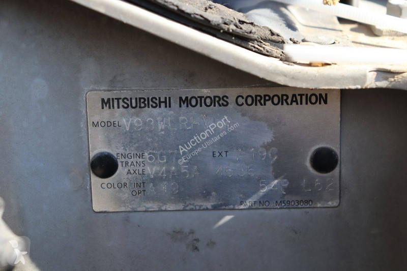 Véhicule utilitaire Mitsubishi