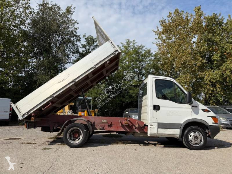 Véhicule utilitaire Iveco 35C09