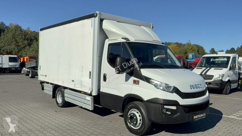 Iveco 70C18 V H van