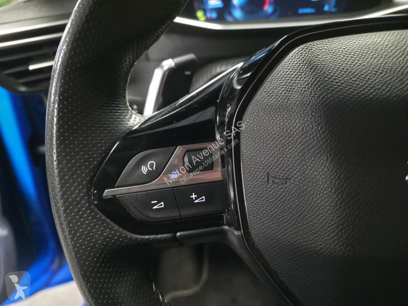 Véhicule utilitaire Peugeot 1.2i PureTech 12V -...