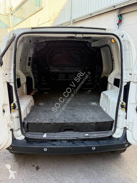 Véhicule utilitaire Fiat 1.4
