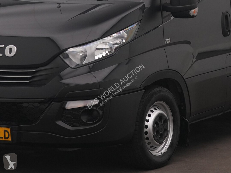 Véhicule utilitaire Iveco 35S14