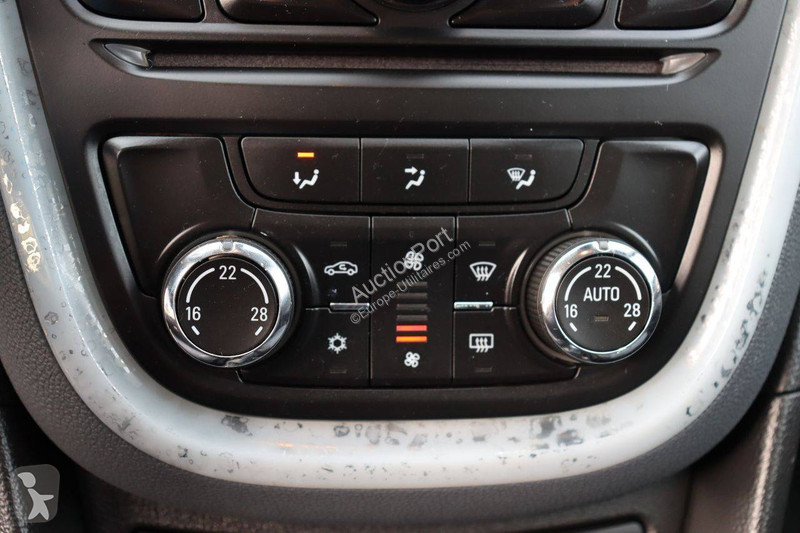 Véhicule utilitaire Opel