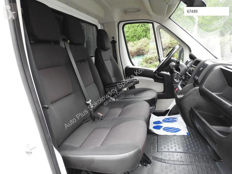 Autoutilitară Peugeot BOXER PLANDEKA WINDA 8...