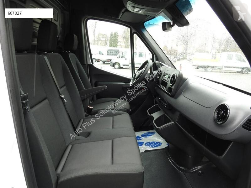 Véhicule utilitaire Mercedes ESPRINTER NOWY...