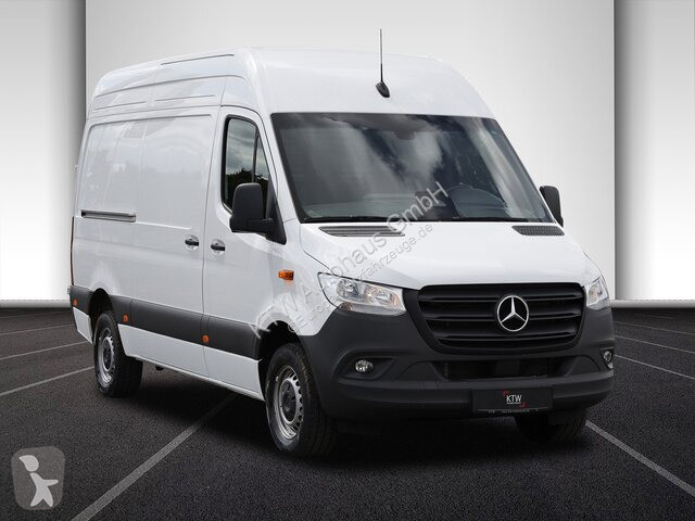 Veículo utilitário Mercedes 317...
