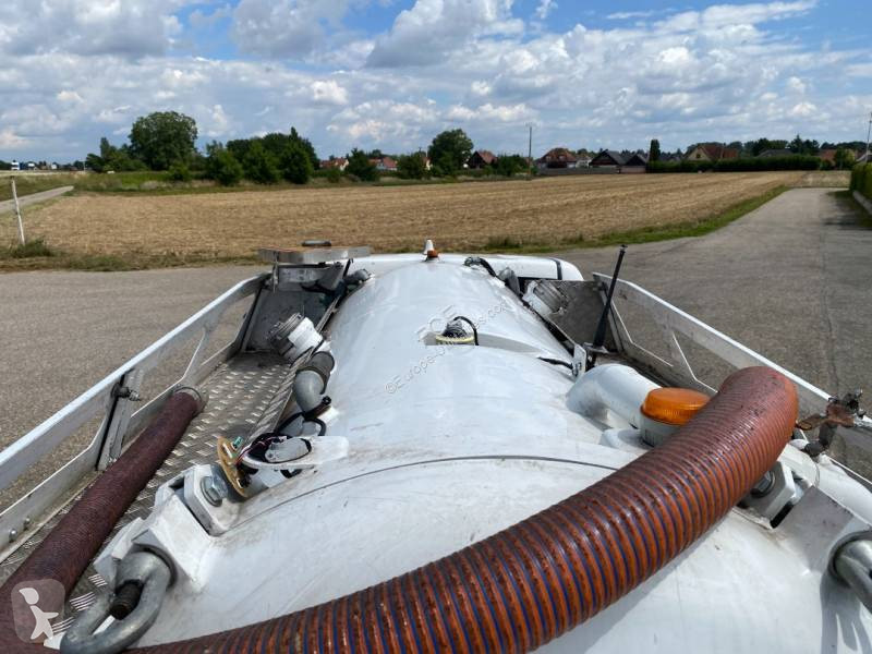 Véhicule utilitaire Toyota