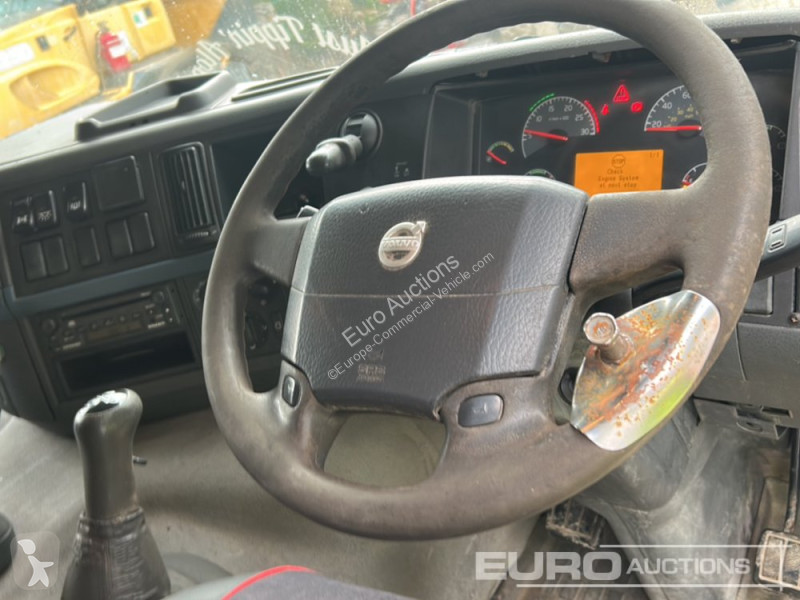 Autoutilitară Volvo FM400