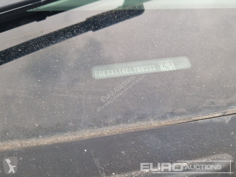 Véhicule utilitaire Ford 350