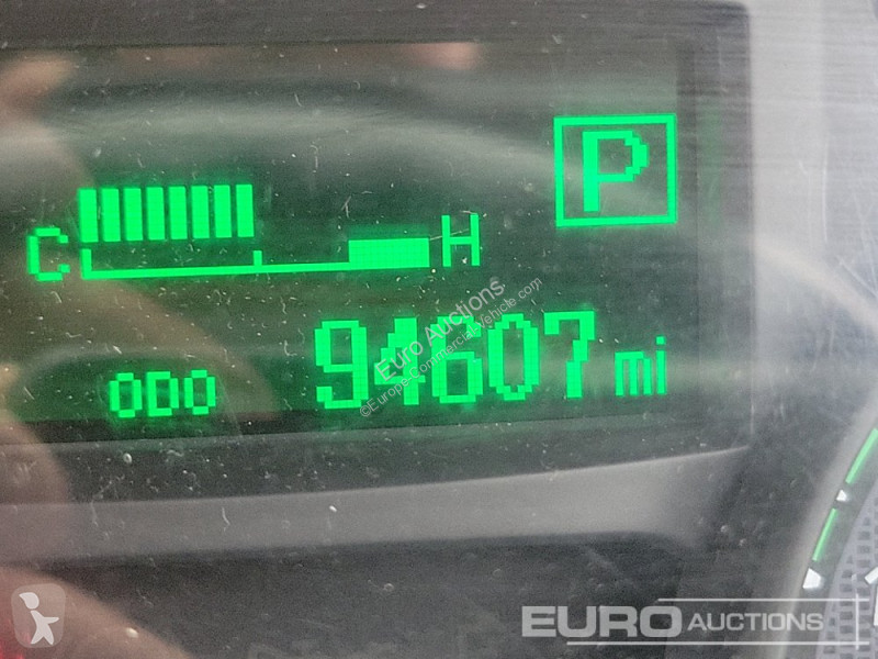 Véhicule utilitaire Mitsubishi