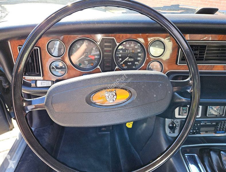Véhicule utilitaire Jaguar 4.2 Manual 4-Speed...