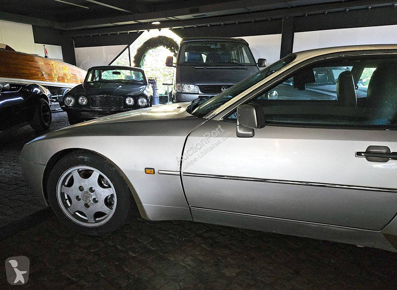 Furgoneta Porsche Turbo 944