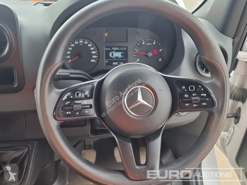 Véhicule utilitaire Mercedes