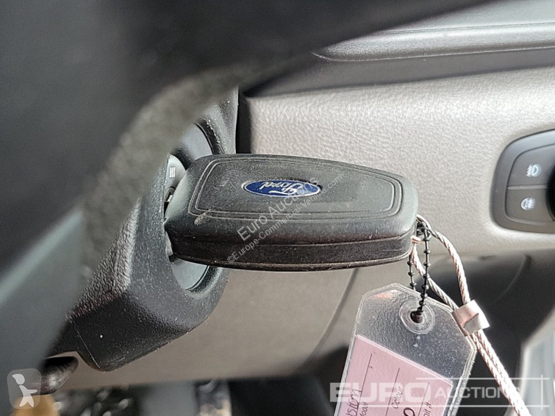 Autoutilitară Ford