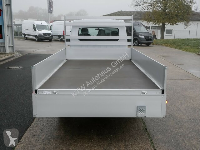 Véhicule utilitaire Renault Pritsche...