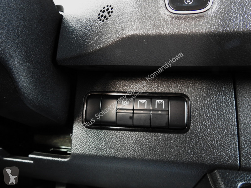 Samochód dostawczy Mercedes 25RAFTER