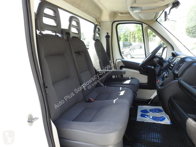 Samochód dostawczy Peugeot  BOXER