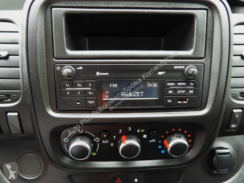 Véhicule utilitaire Renault  TRAFIC