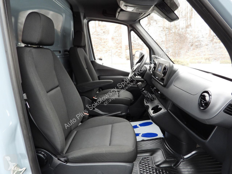 عربة نفعية Mercedes 23ASTER