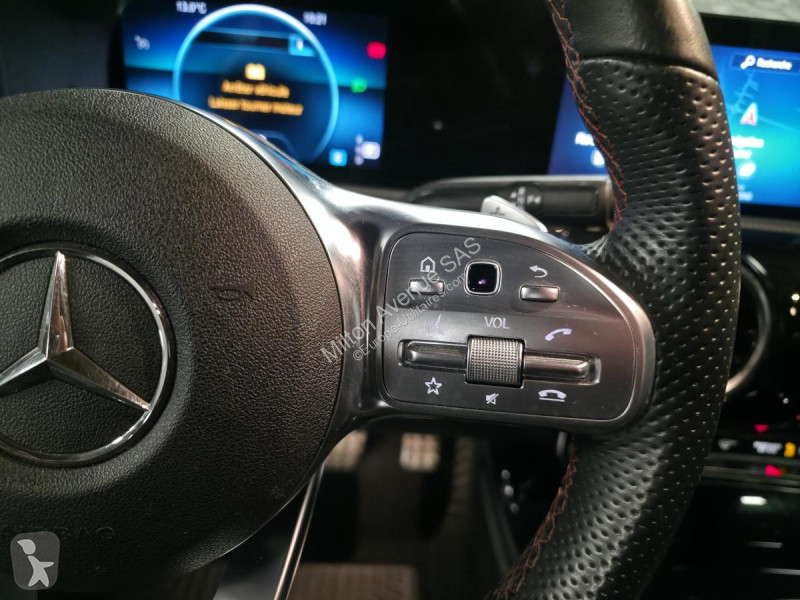 Véhicule utilitaire Mercedes CLA Shooting Brake...