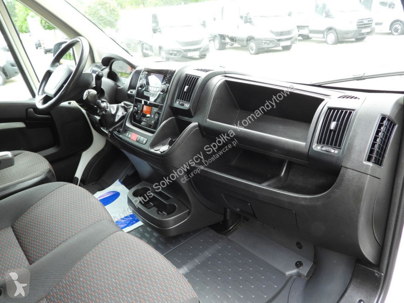 Samochód dostawczy Peugeot  BOXER