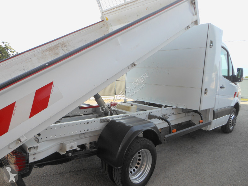 Véhicule utilitaire Mercedes Benne 514 CDI 37...