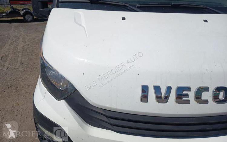 Furgoneta Iveco