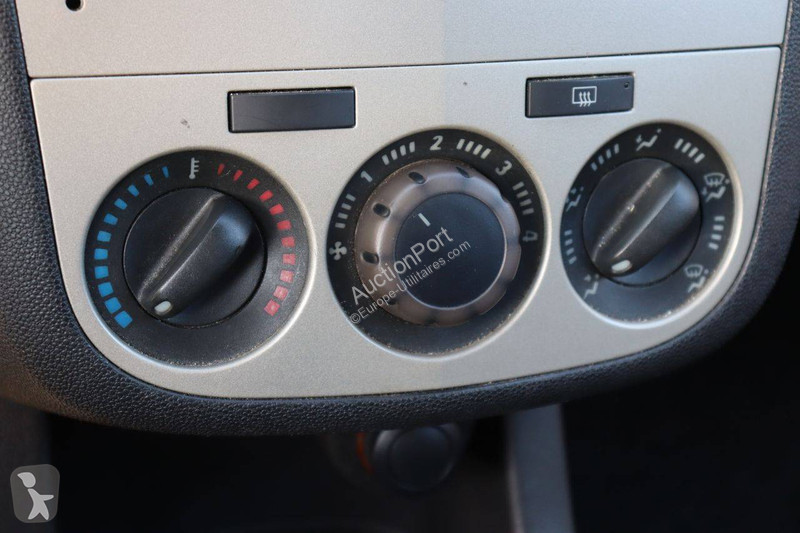 عربة نفعية Opel