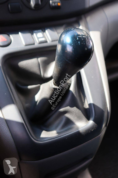 Furgoneta Nissan