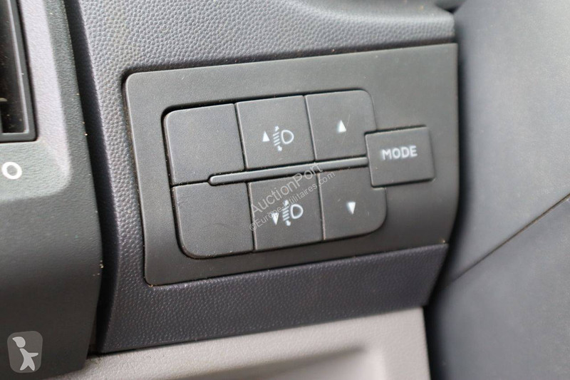 Véhicule utilitaire Peugeot