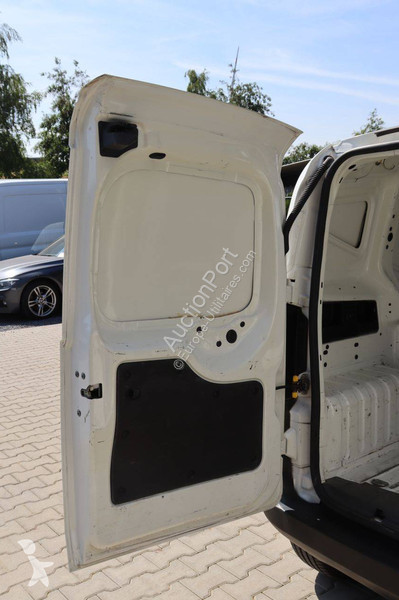 Véhicule utilitaire Peugeot