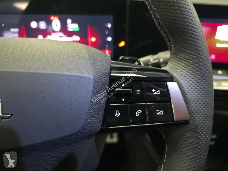 Véhicule utilitaire Opel ASTRA Hybrid - 180 -...