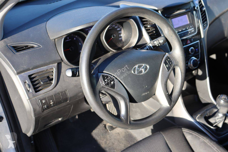 Samochód dostawczy Hyundai i30