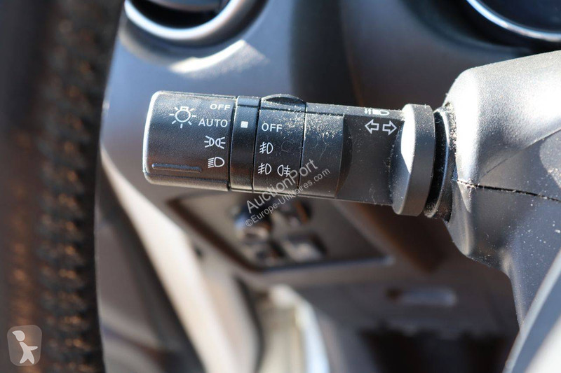 Samochód dostawczy Nissan acenta + navi QASHQAI
