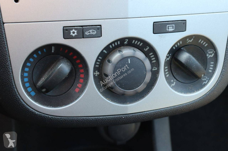Véhicule utilitaire Opel