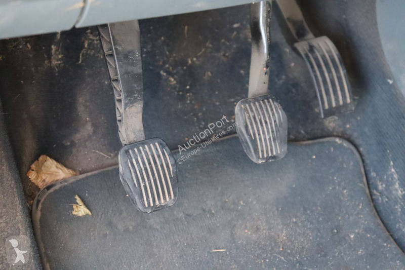 Véhicule utilitaire Ford Grand