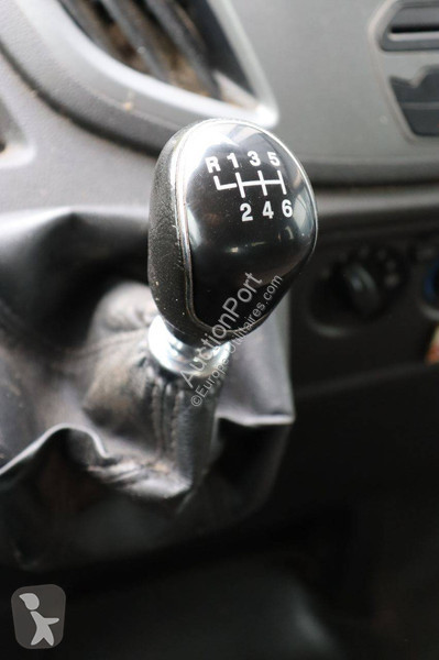 Véhicule utilitaire Ford