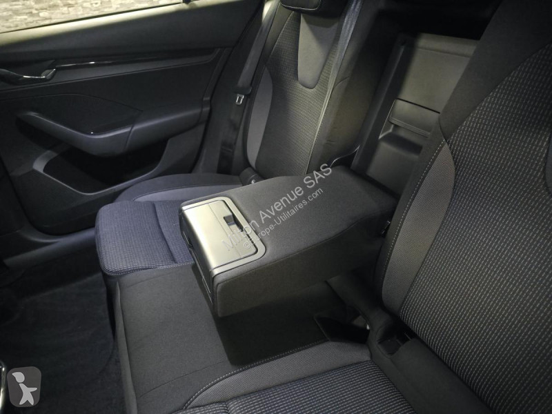 Véhicule utilitaire Skoda OCTAVIA Combi 2.0 TDI...
