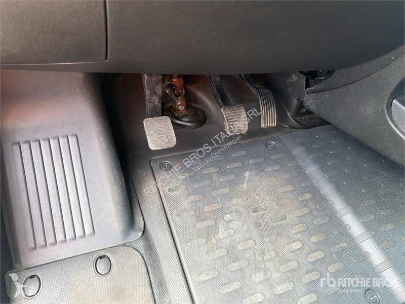 Véhicule utilitaire Opel 2.2