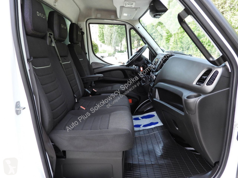 Лекотоварен автомобил Iveco 35C16 DAILY