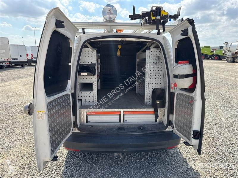 Комерційні автомобілі Volkswagen Cargo Van