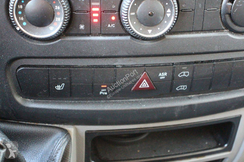 Mercedes 316 CDI van