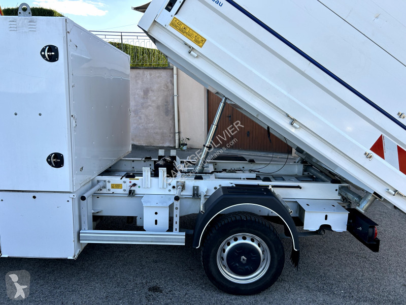 Коммерческий автомобиль Renault Benne F3500 L2...