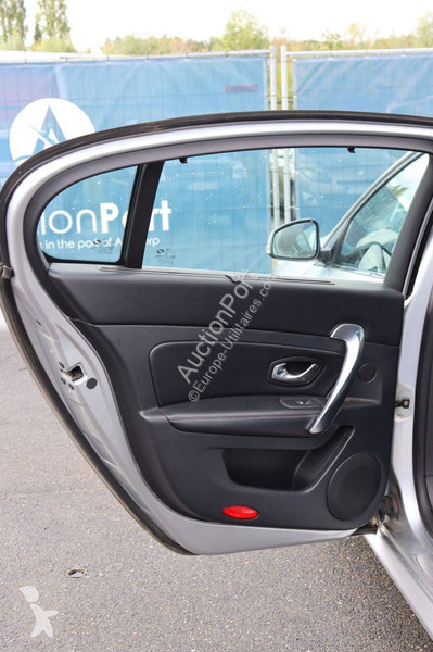 Haszongépjármű Renault  latitude