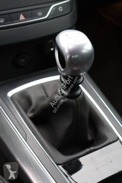 Коммерческий автомобиль Peugeot