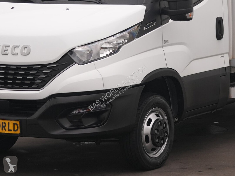Véhicule utilitaire Iveco 35C14