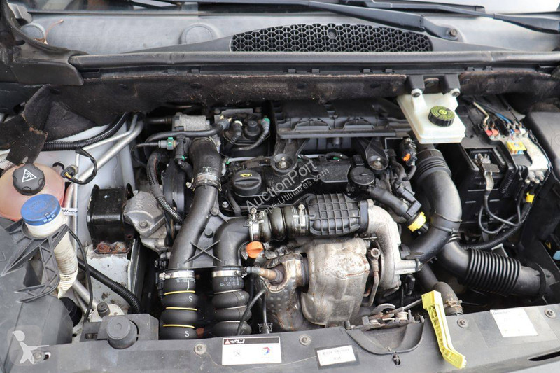 Véhicule utilitaire Peugeot