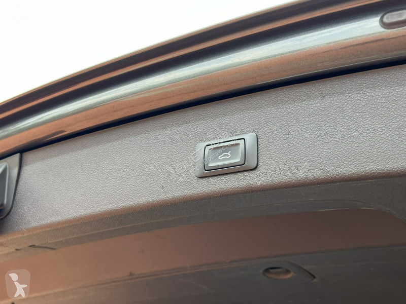 Véhicule utilitaire Audi SQ5