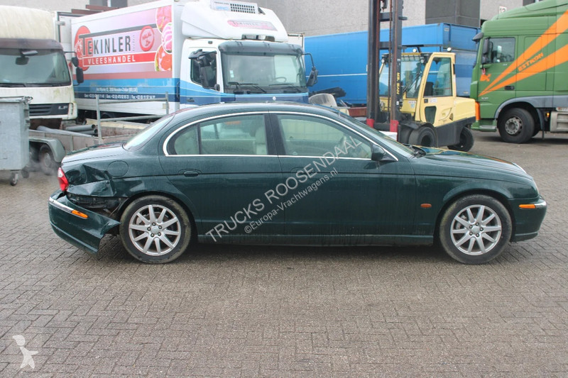 Véhicule utilitaire Jaguar 3.0 V6 EXECUTIVE...
